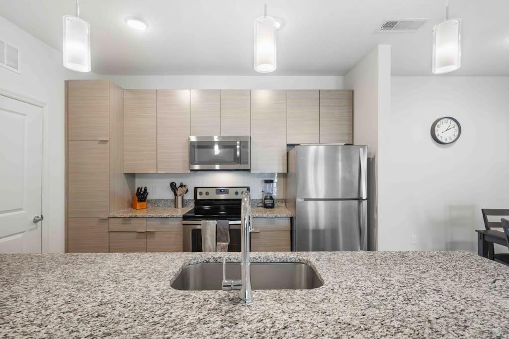 Lavish 2br In Apartment