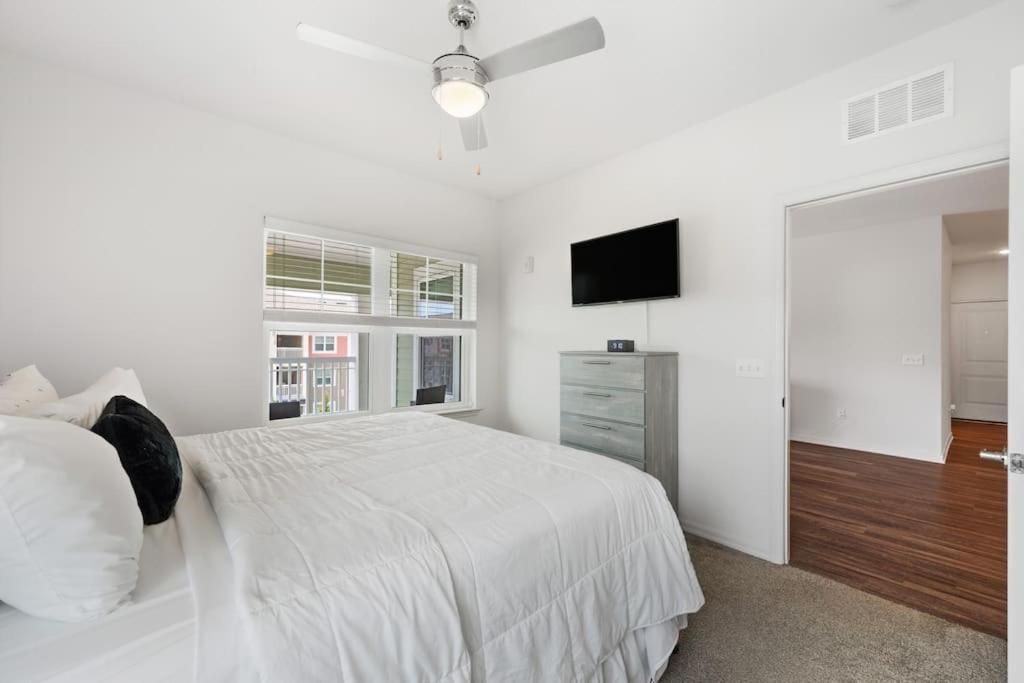 Apartment Lavish 2br In *